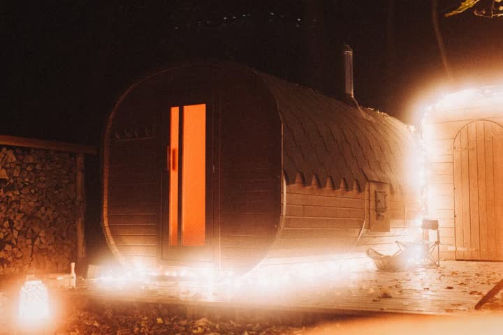 Sauna večer se světýlky